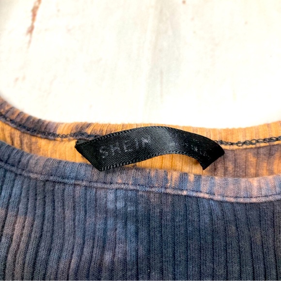 SHEIN Crop Top Ribbed Distressed Black Bleached Sz XS - Picture 4 of 9